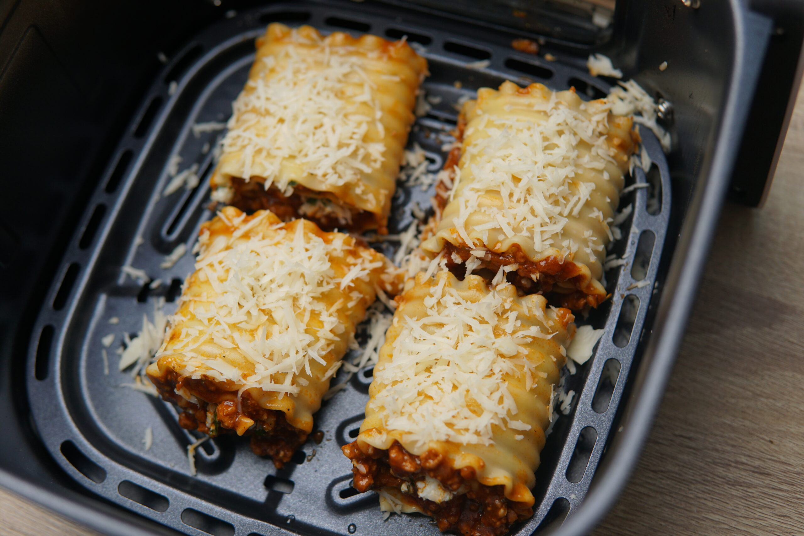 air fryer lasagna bites