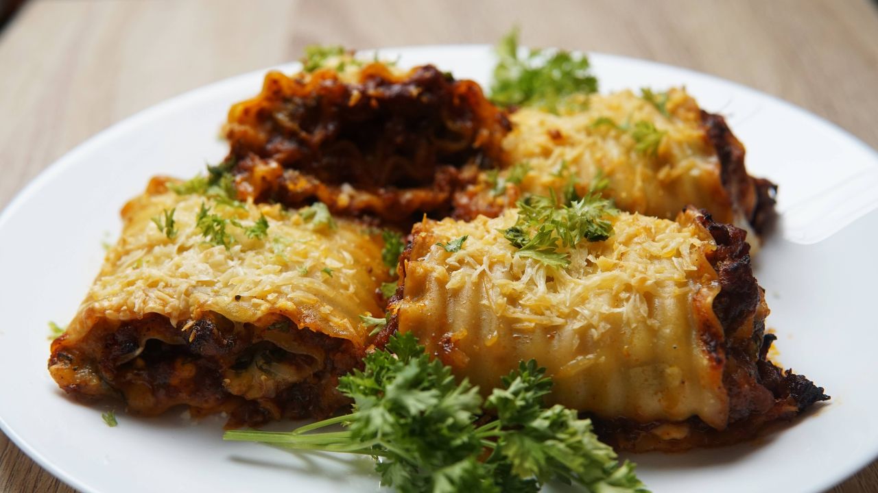 three-cheese airfryer lasagna 