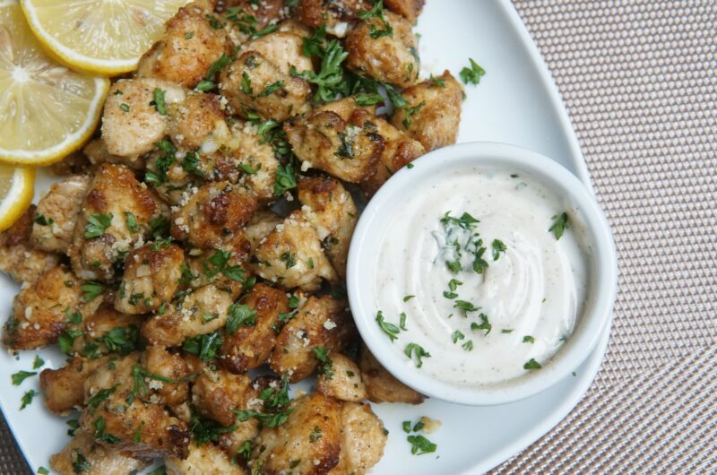 The Only Garlic Parmesan Chicken Bites You'll Ever Need