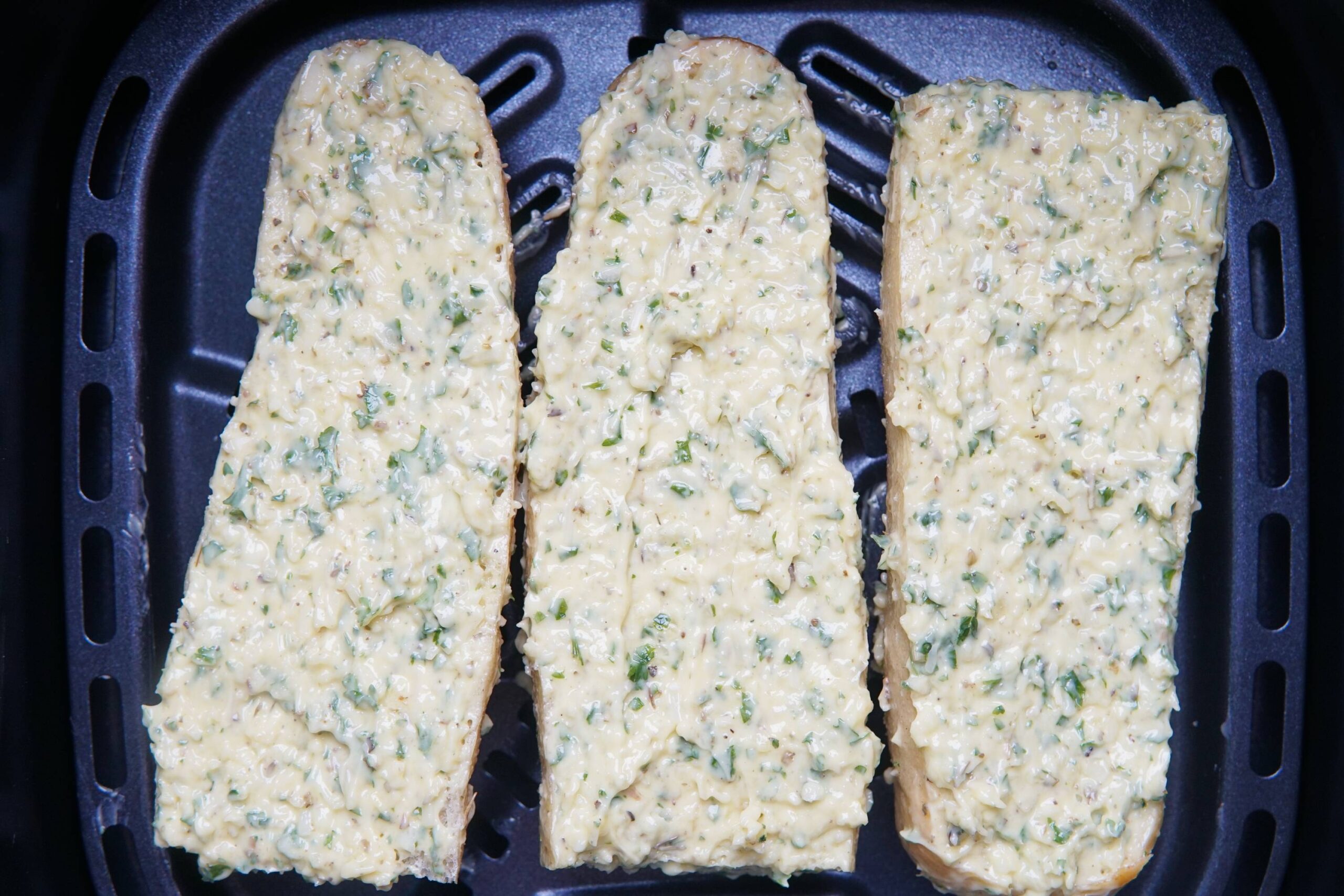 garlic bread in airfryer