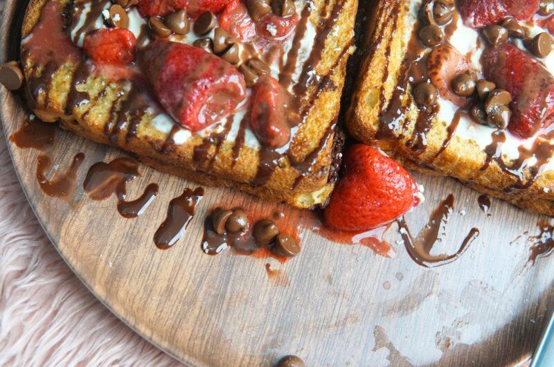 Air Fryer Strawberry Chocolate French Toast