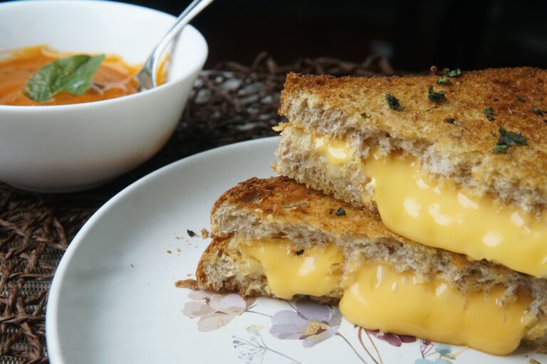 Air Fryer Classic Grilled Cheese